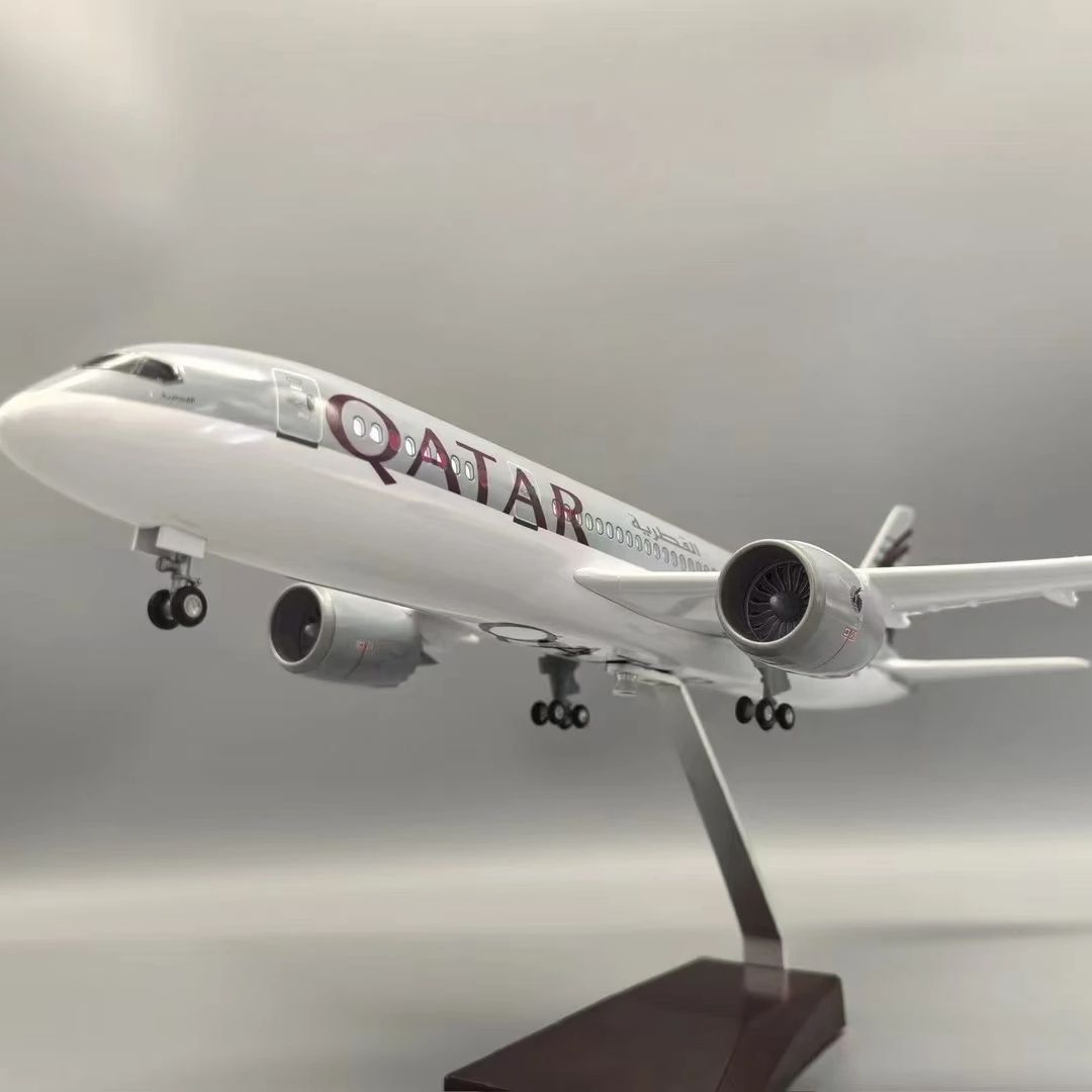 Scala 1:130 43 cm 787 Jet Qata - Kids Toys Qatar recensione e prezzo